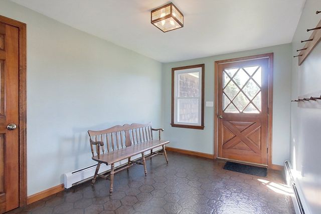 54 Depot St, Dunstable, MA 01827