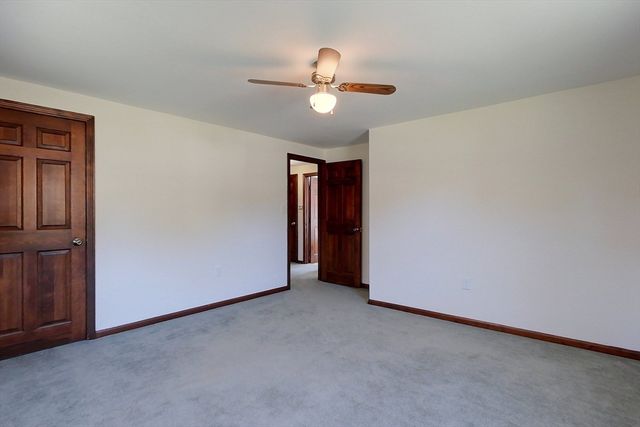 54 Depot St, Dunstable, MA 01827
