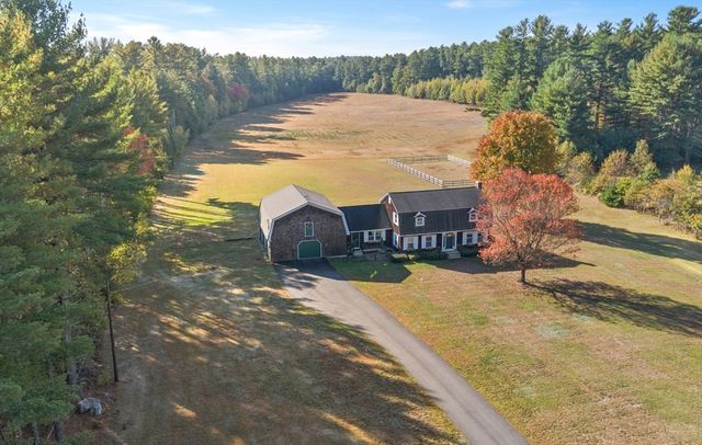 54 Depot St, Dunstable, MA 01827