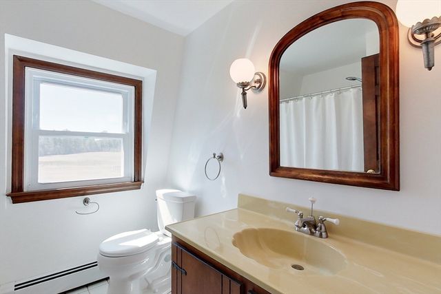 54 Depot St, Dunstable, MA 01827