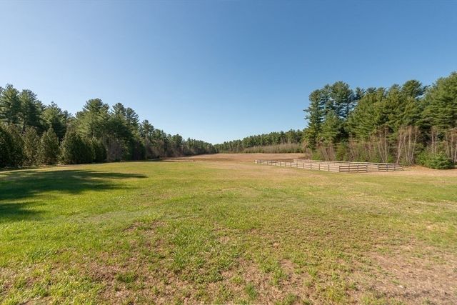 54 Depot St, Dunstable, MA 01827