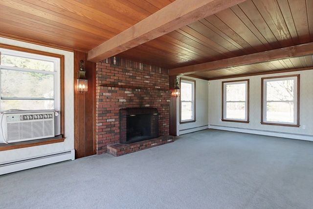54 Depot St, Dunstable, MA 01827