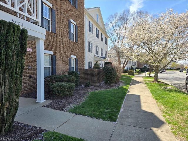 2207 Lambeth Farm Lane, Kernersville, NC 27284