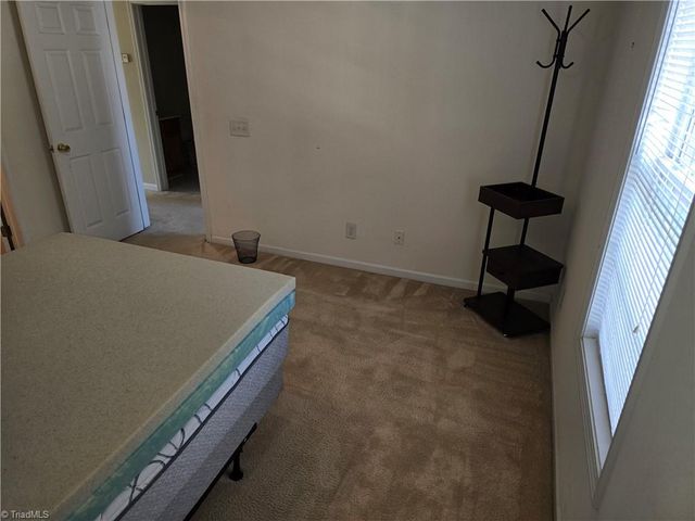 2207 Lambeth Farm Lane, Kernersville, NC 27284