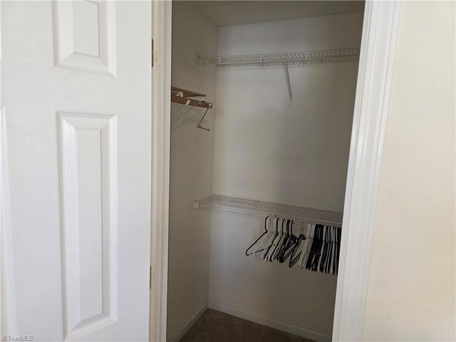 2207 Lambeth Farm Lane, Kernersville, NC 27284