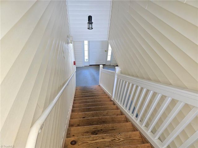 2207 Lambeth Farm Lane, Kernersville, NC 27284