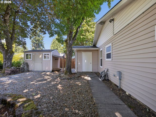 18035 BODLEY Ct, Sandy, OR 97055
