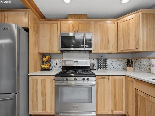 18035 BODLEY Ct, Sandy, OR 97055