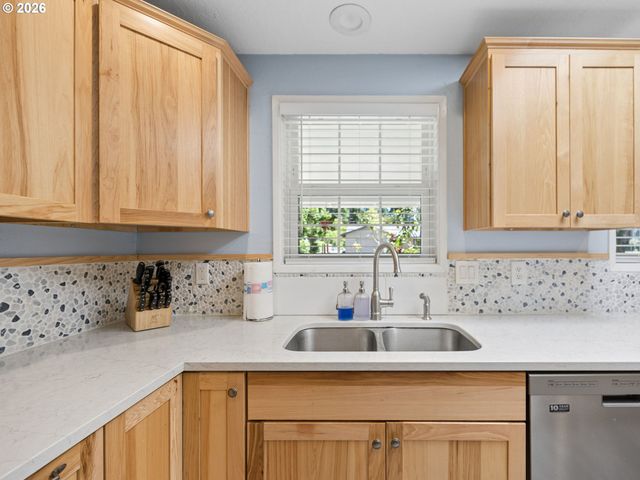 18035 BODLEY Ct, Sandy, OR 97055