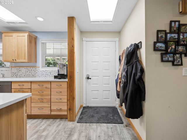 18035 BODLEY Ct, Sandy, OR 97055