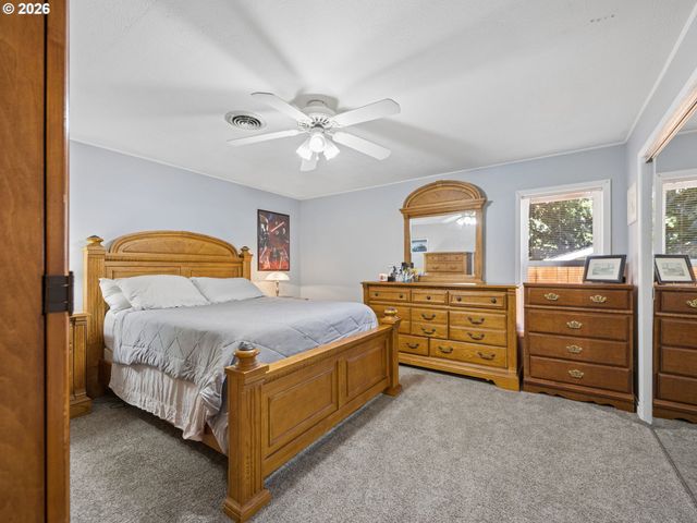 18035 BODLEY Ct, Sandy, OR 97055