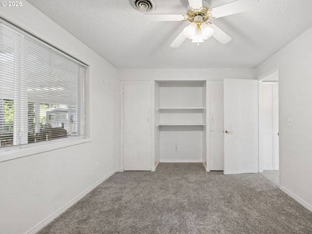 18035 BODLEY Ct, Sandy, OR 97055