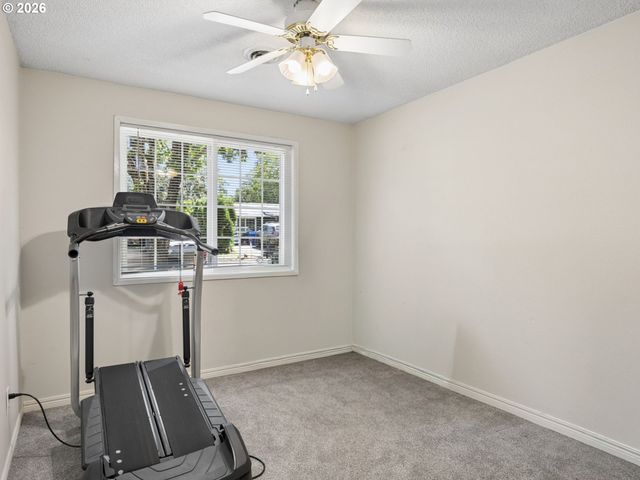 18035 BODLEY Ct, Sandy, OR 97055