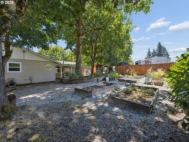 18035 BODLEY Ct, Sandy, OR 97055