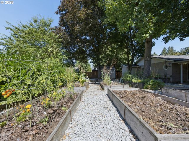 18035 BODLEY Ct, Sandy, OR 97055