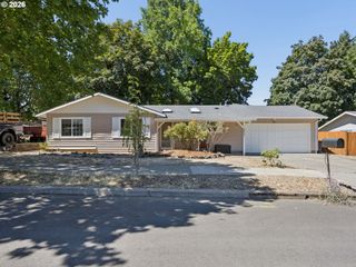 18035 BODLEY Ct, Sandy, OR 97055