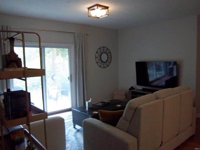 3707 E Barrington Drive D101, Bloomington, IN 47408