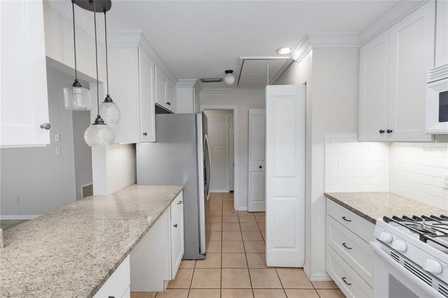 820 S HILL AVENUE 40, Deland, FL 32724