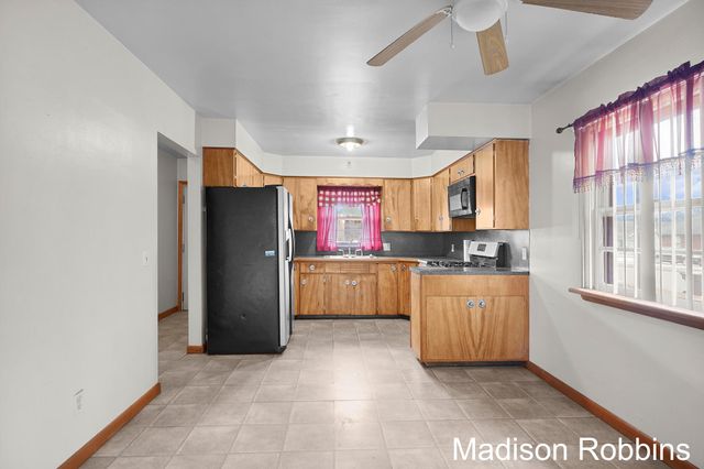 966 Roberts Street, Muskegon City, MI 49442