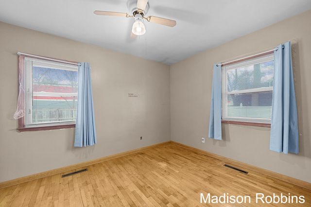 966 Roberts Street, Muskegon City, MI 49442