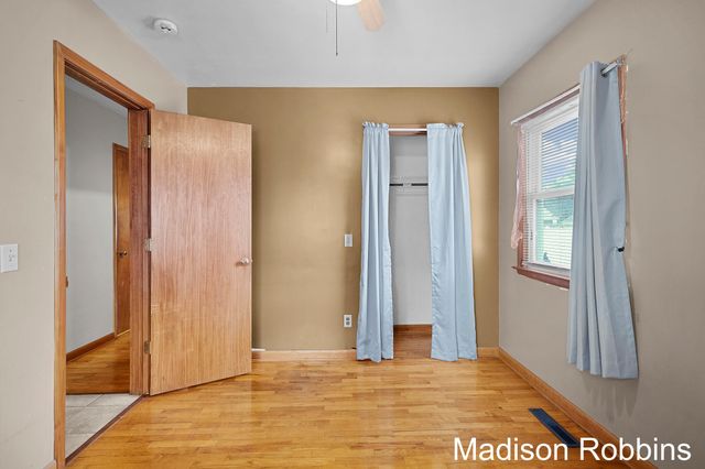 966 Roberts Street, Muskegon City, MI 49442