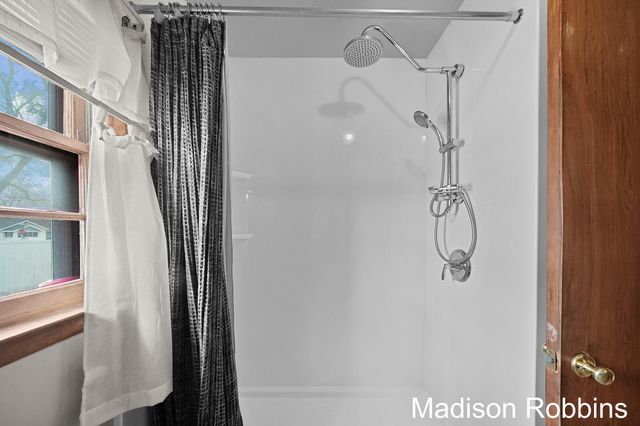 966 Roberts Street, Muskegon City, MI 49442