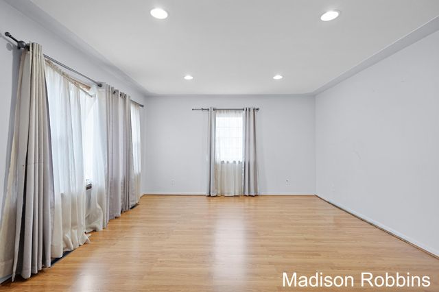 966 Roberts Street, Muskegon City, MI 49442