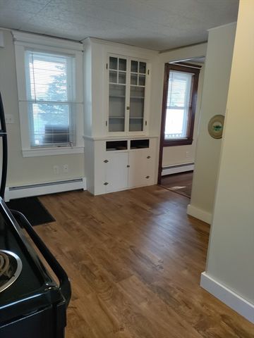 143 Chestnut St 1, Marlborough, MA 01752