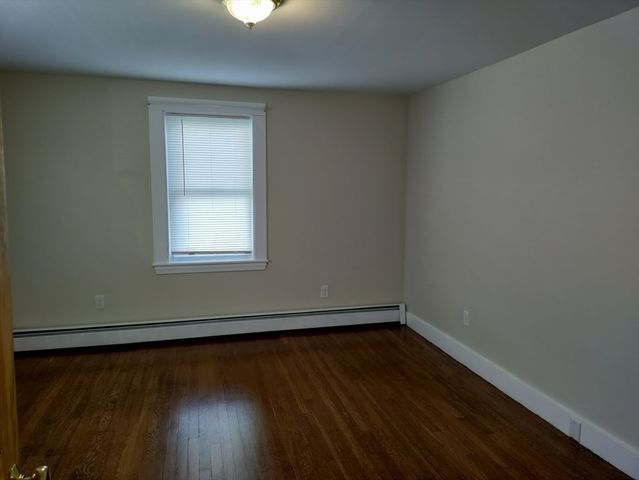 143 Chestnut St 1, Marlborough, MA 01752