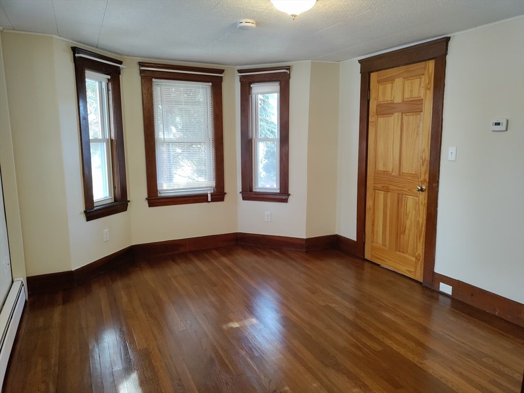 143 Chestnut St 1, Marlborough, MA 01752