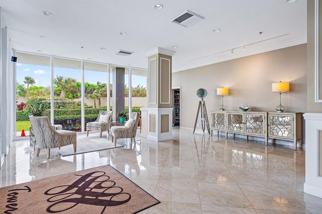 5510 N Ocean Drive 11b, Singer Island, FL 33404