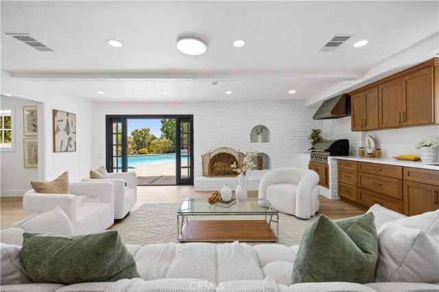 1908 Brentwood, Fullerton, CA 92831