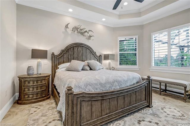 6487 Warwick AVE, Naples, FL 34113