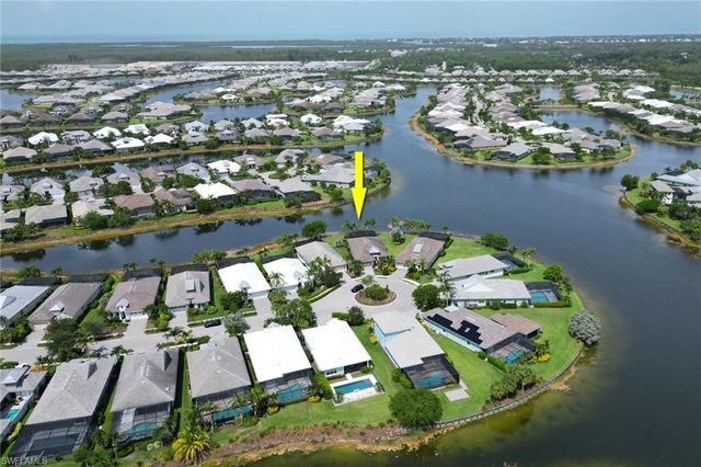 6487 Warwick AVE, Naples, FL 34113