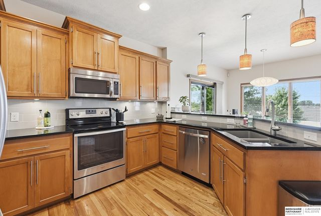 10602 S 212th Street, Gretna, NE 68028