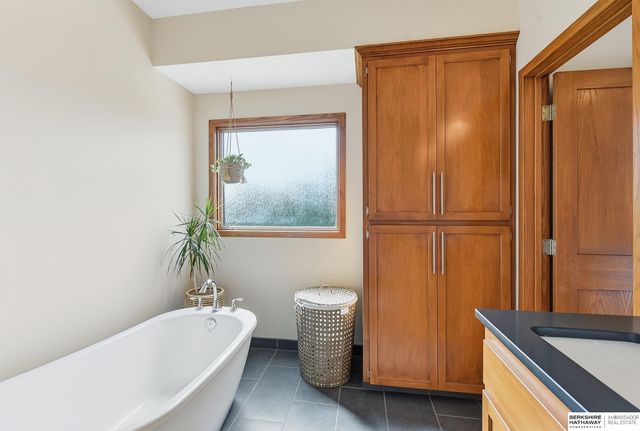 10602 S 212th Street, Gretna, NE 68028