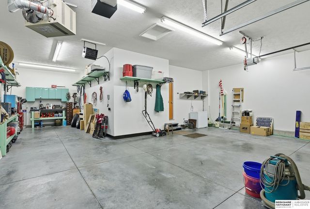 10602 S 212th Street, Gretna, NE 68028