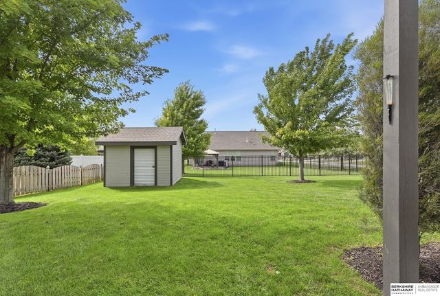 10602 S 212th Street, Gretna, NE 68028