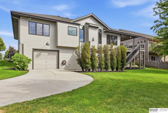 10602 S 212th Street, Gretna, NE 68028