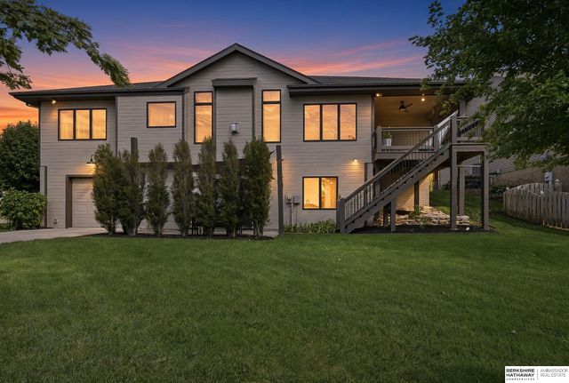 10602 S 212th Street, Gretna, NE 68028