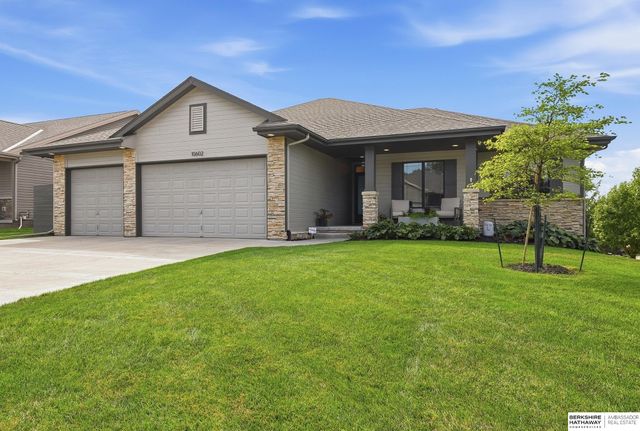 10602 S 212th Street, Gretna, NE 68028