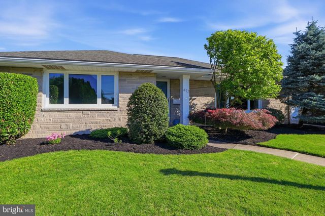 412 W CARACAS AVE, Hershey, PA 17033