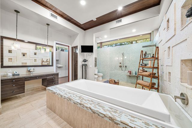 18163 SE Ridgeview Drive, Tequesta, FL 33469