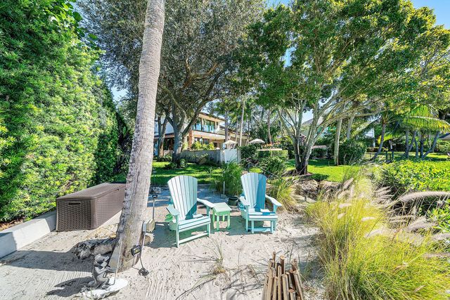 18163 SE Ridgeview Drive, Tequesta, FL 33469