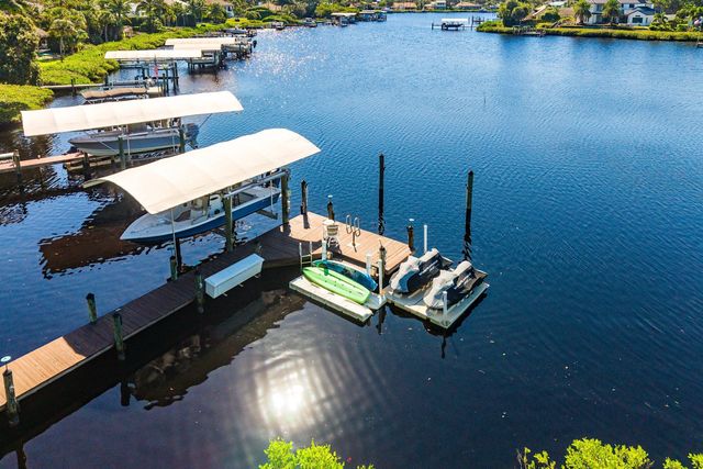 18163 SE Ridgeview Drive, Tequesta, FL 33469