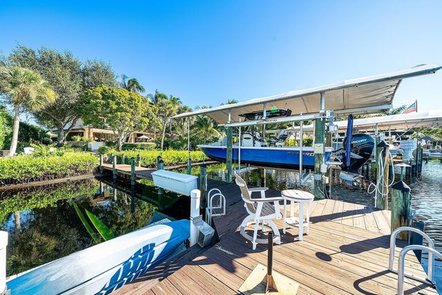 18163 SE Ridgeview Drive, Tequesta, FL 33469