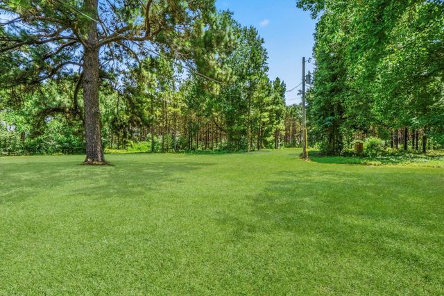 5274 State Highway 146 S Highway S, Livingston, TX 77351