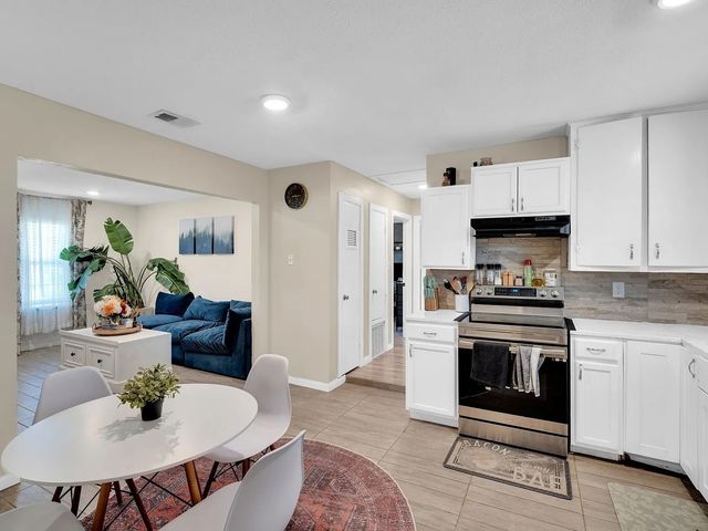 4208 Wiman Drive, Fort Worth, TX 76119