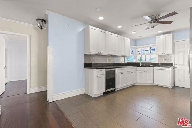11641 Blythe Street, North Hollywood (los Angeles), CA 91605