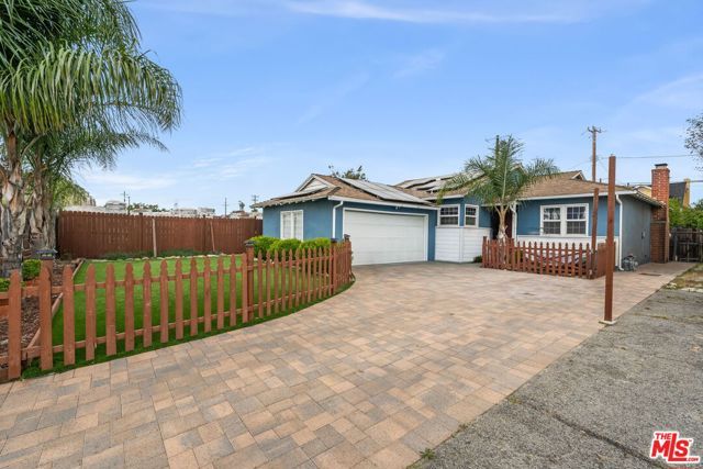 11641 Blythe Street, North Hollywood (los Angeles), CA 91605